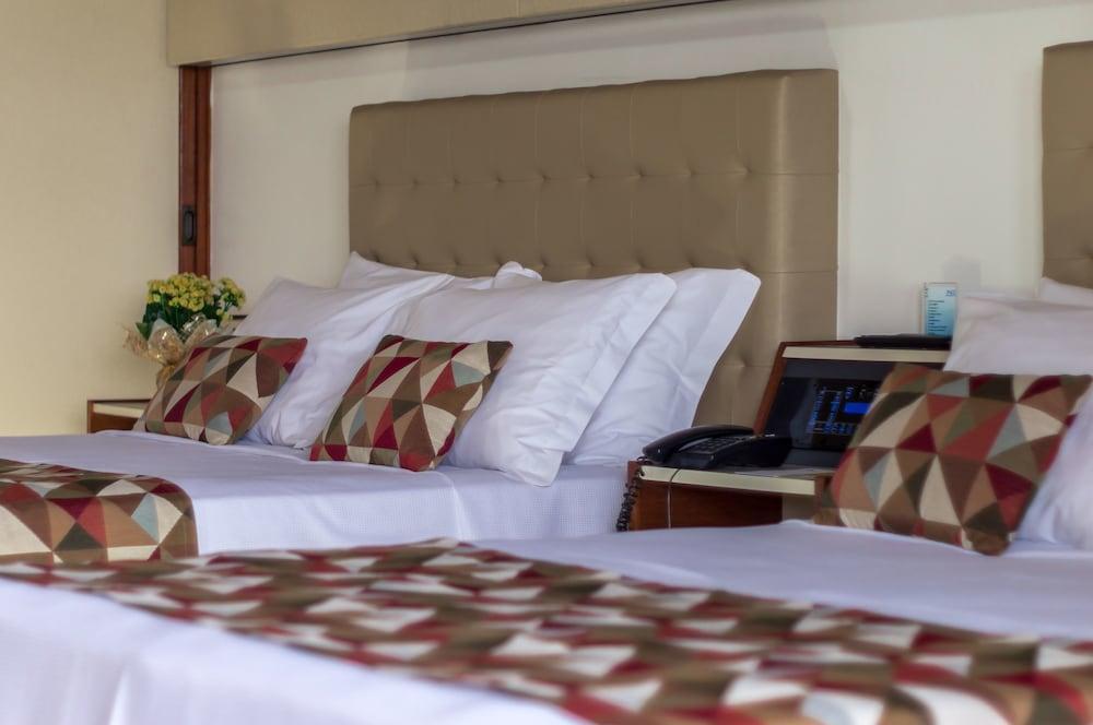 Fiesta Bahia Hotel